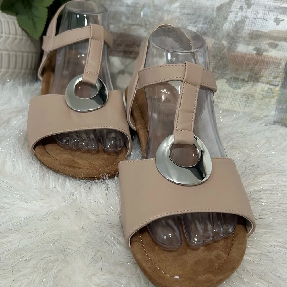 NEW Impo T-Strap Sandals with Silver Ring - Blush Tan. Size 11W